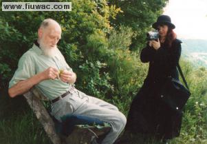 FIUWAC Side Illustration 009-1998 Jacobus Kloppenburg and Babeth Mondini vanLoo (Right)